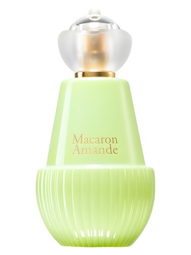 Tea Time a Paris Macaron Amande