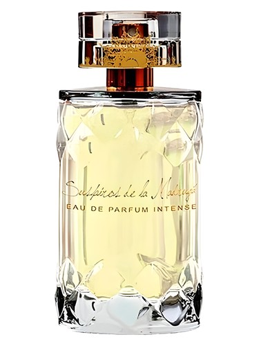 Suspiros de la Madruga Woman